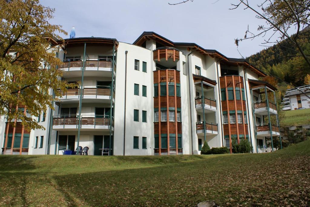 Appartementhaus La Promenade Leukerbad Camera foto